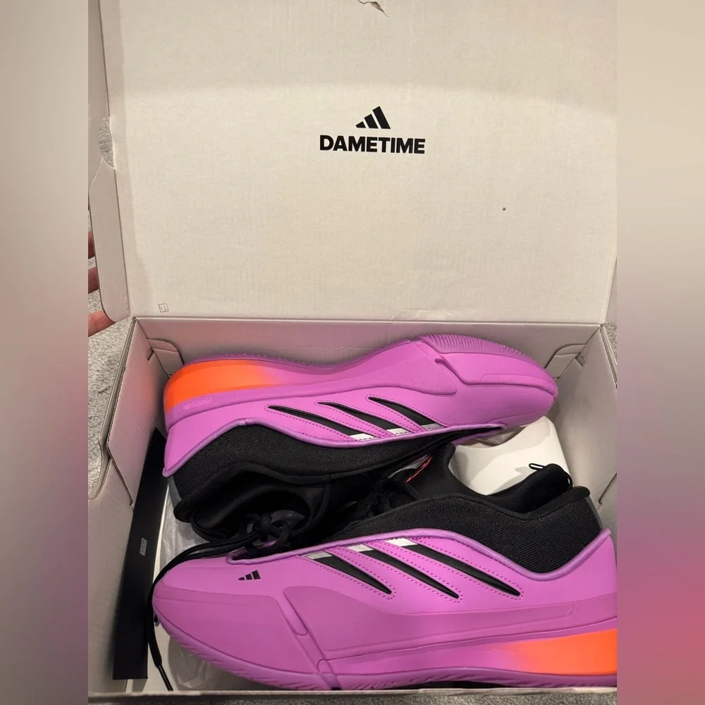 Men’s Adidas Dame 9 Low Trainers